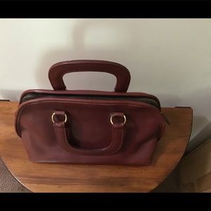 Coach Burgundy Leather Purse, #0559 232, Pre-Owned in Excellent Condition